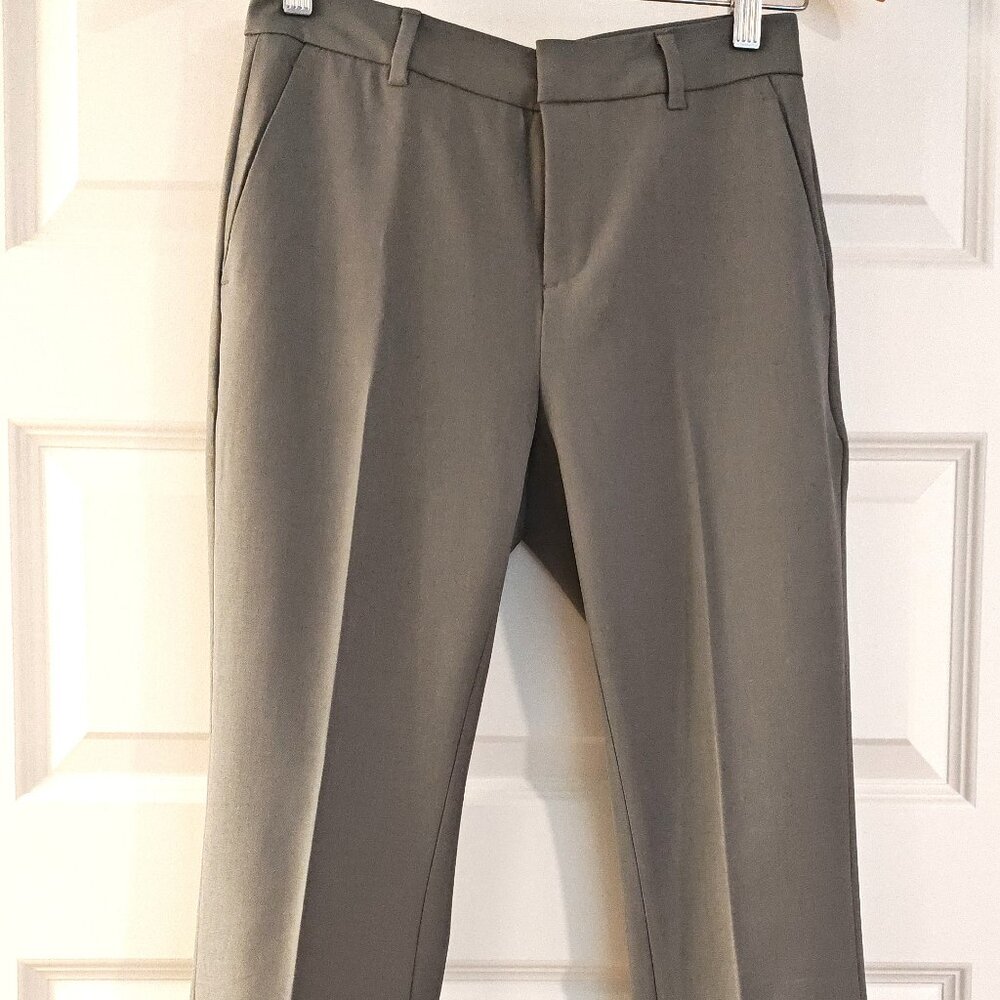 Banana Republic High-Rise Bootcut Dress Pants | Light Heather Gray | 00 Petite